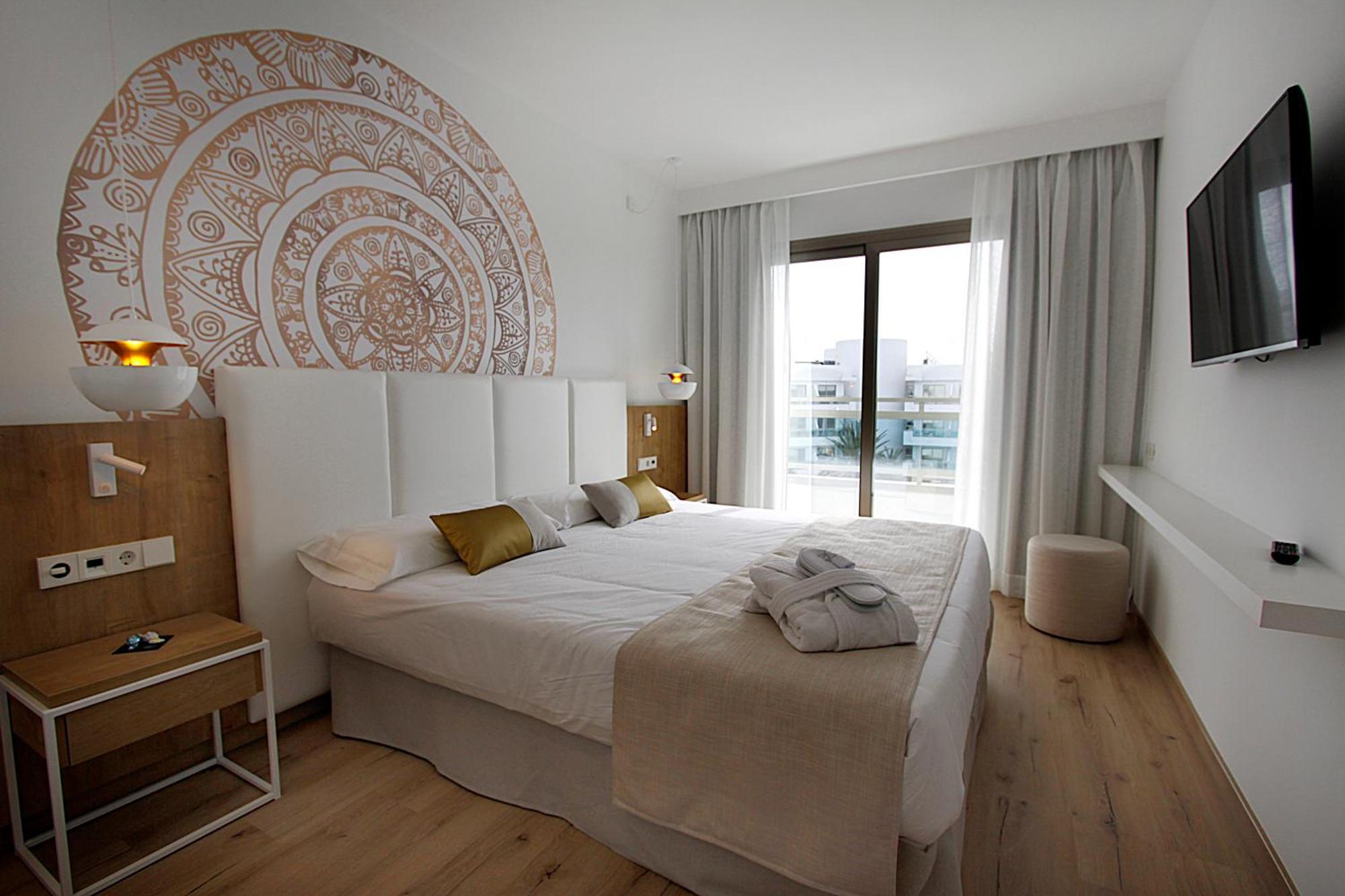 Double or Twin Room,1472116744:JPEG
